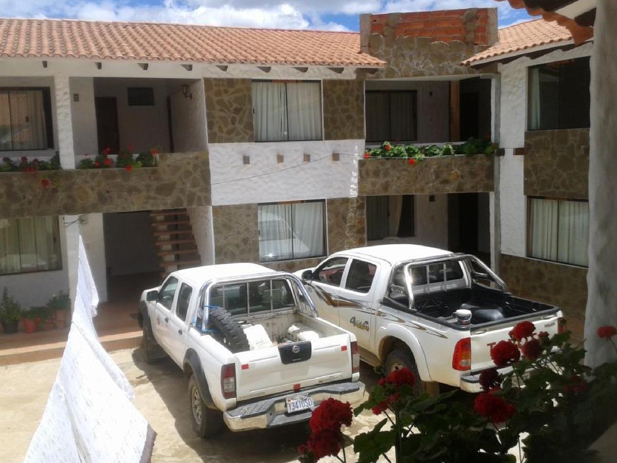 Plaza Pueblo Hotel Vallegrande 外观 照片