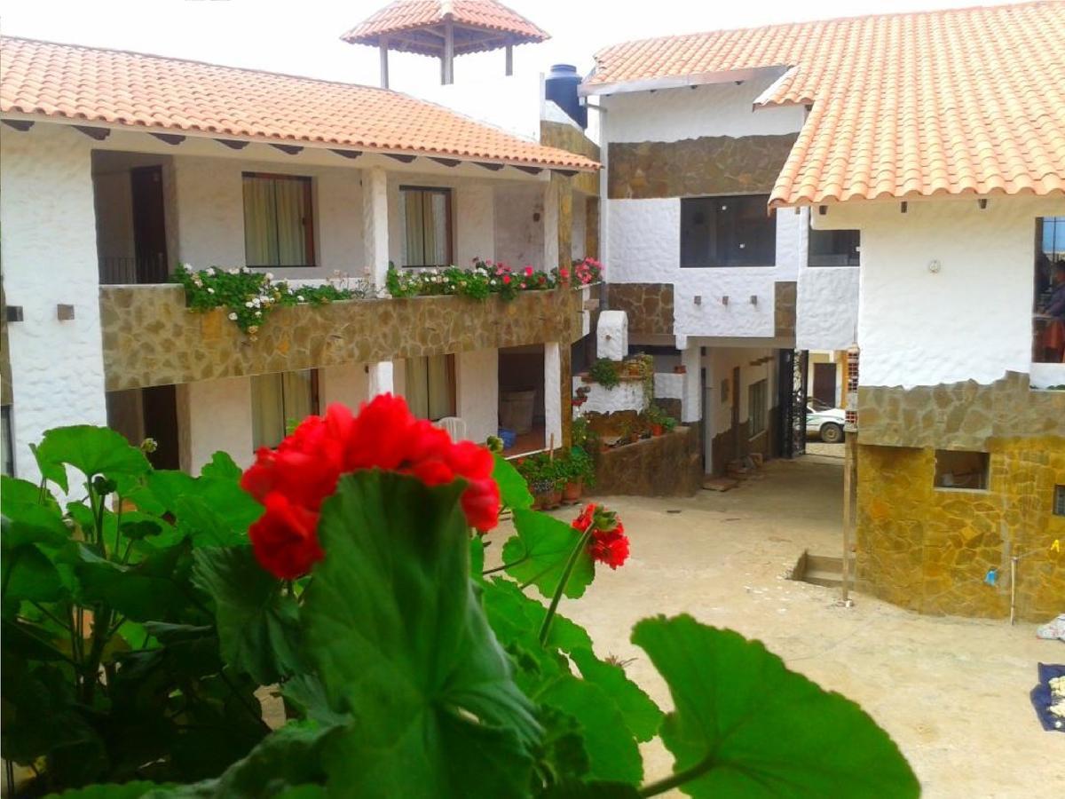 Plaza Pueblo Hotel Vallegrande 外观 照片
