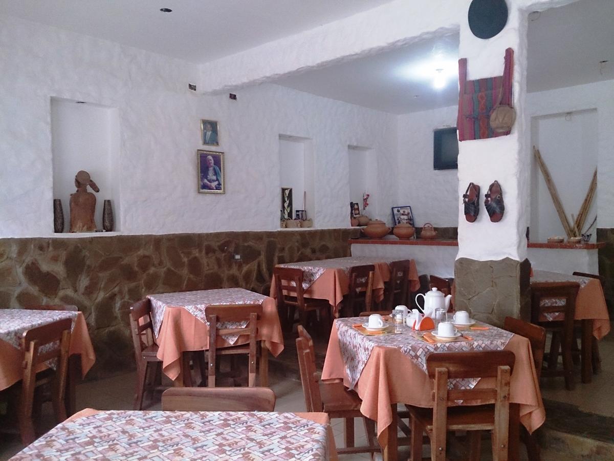 Plaza Pueblo Hotel Vallegrande 外观 照片