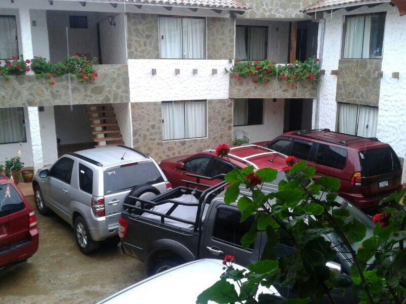 Plaza Pueblo Hotel Vallegrande 外观 照片